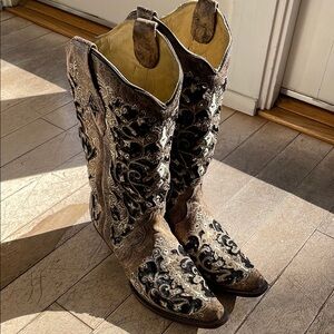 Women's Tan Embroidered Rhinestone Cowboy Boots